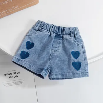 2023 Летние джинсовые шорты с вышивкой в виде милого сердечка для девочек