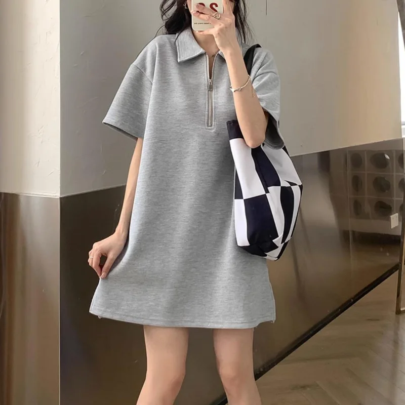 Корейское летнее женское платье-футболка 2023, Новое повседневное платье в стиле колледжа с отложным воротником, Модные свободные платья с коротким рукавом 0